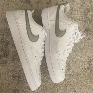 Nike Court Vision Low womens SZ 7 shoe white and silver worn once